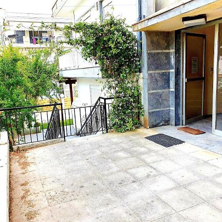 Cozy & Cool Apartment N1 30M From Sea Nea Kallikrateia Esterno foto